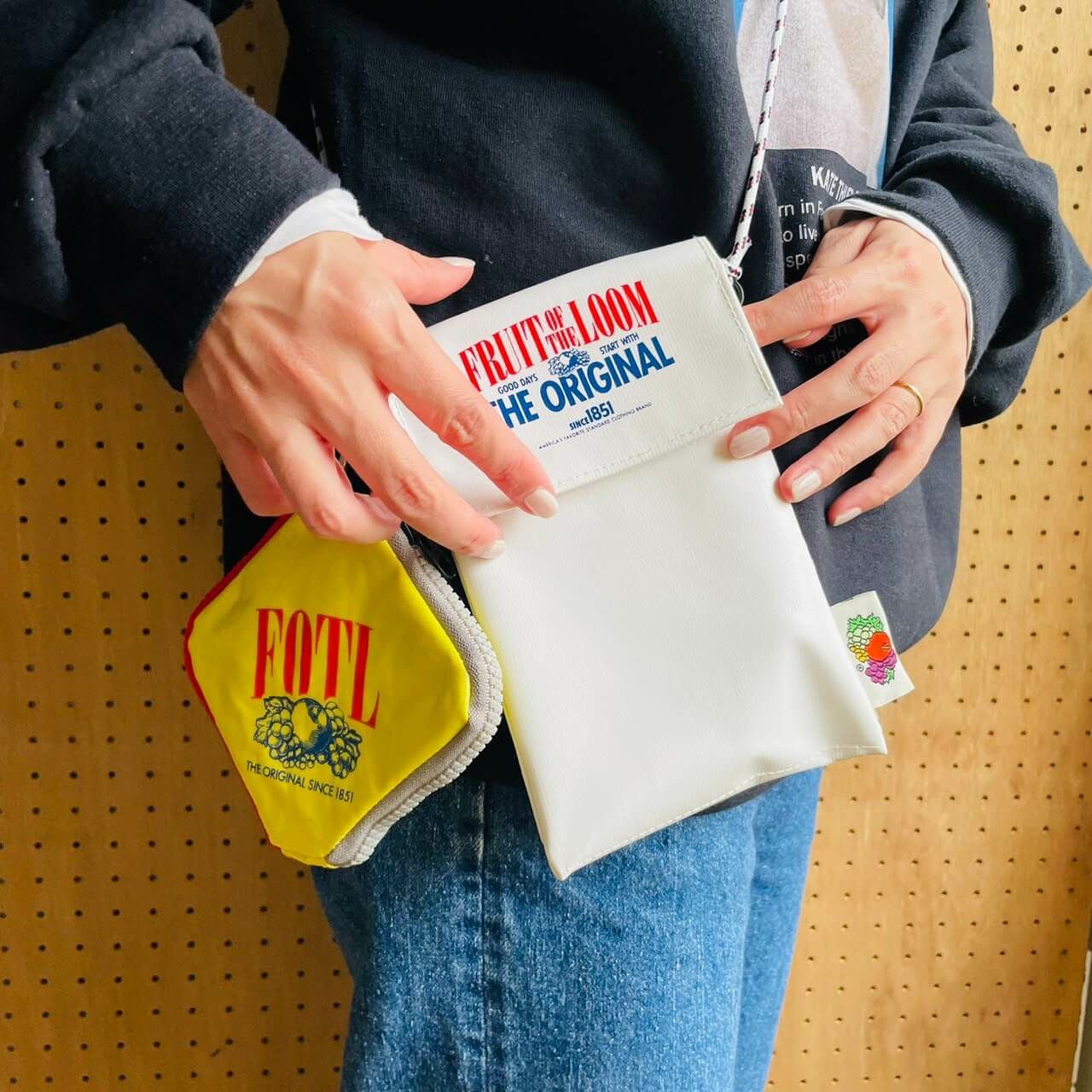 MINI DOUBLE WALLET | Fruit of the Loom | 公式オンラインストア