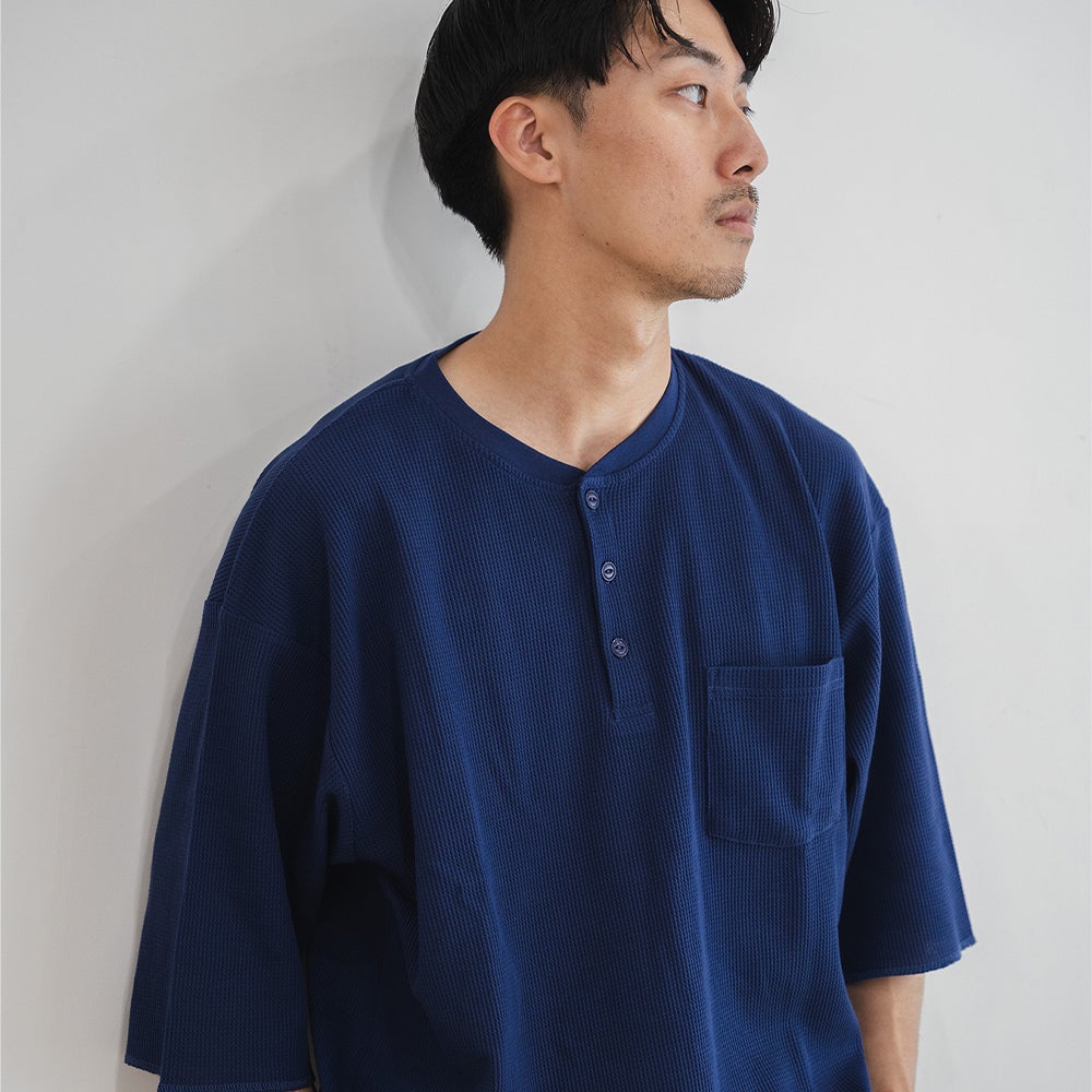 BREATHABLE WAFFLE MOCK NECK TEE &PANTS上下 T/C ヘンリーネック ワッフルルームウエア 上下セット | Fruit of the
