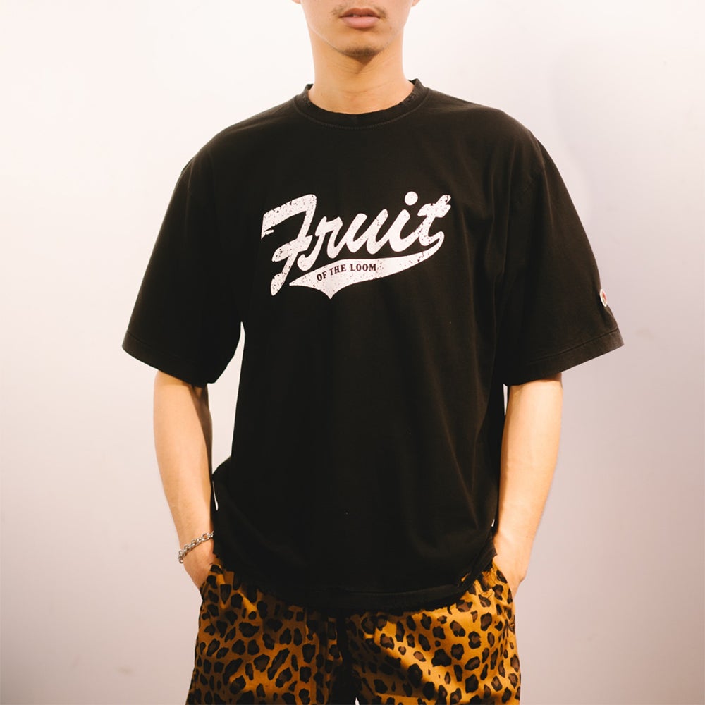 ヴィンテージ加工 BLACK PRINT S/S TEE | Fruit of the Loom | 公式
